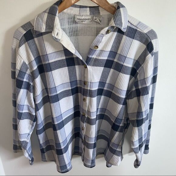 Vintage light blue plaid button up top - Picture 5 of 11